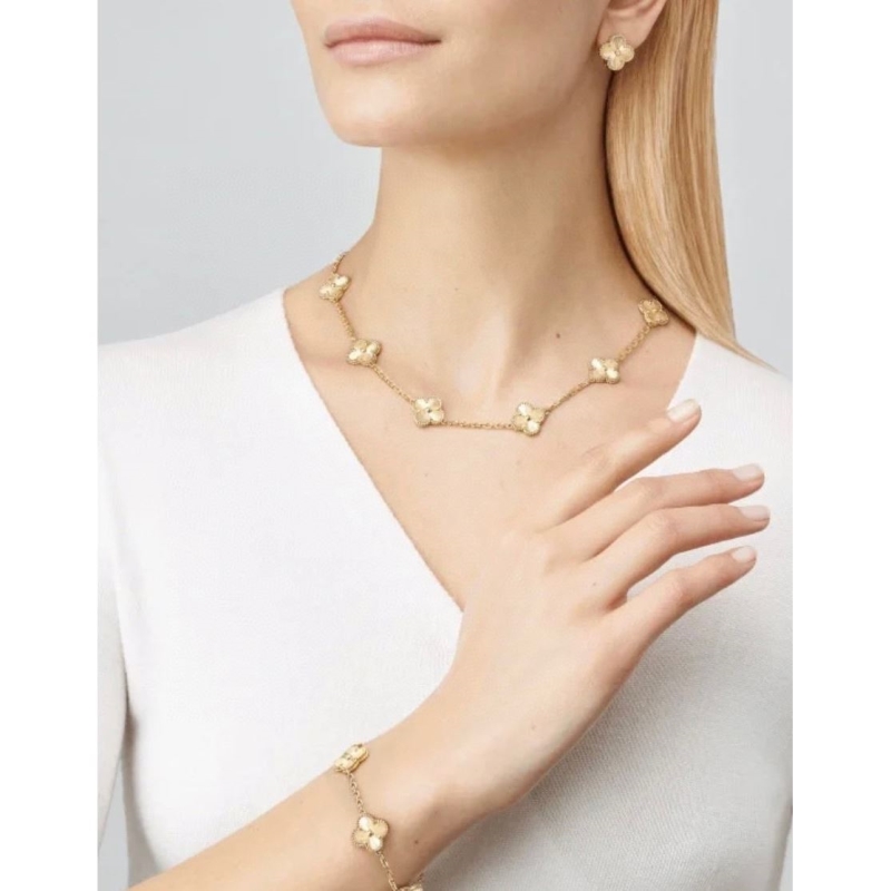 Vca Necklaces